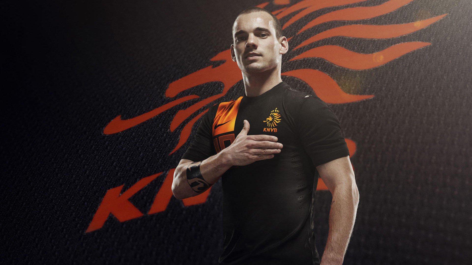 鲁梅尼格公开质疑金球奖公正性，莱万本应获奖，曾求助因凡蒂诺未果